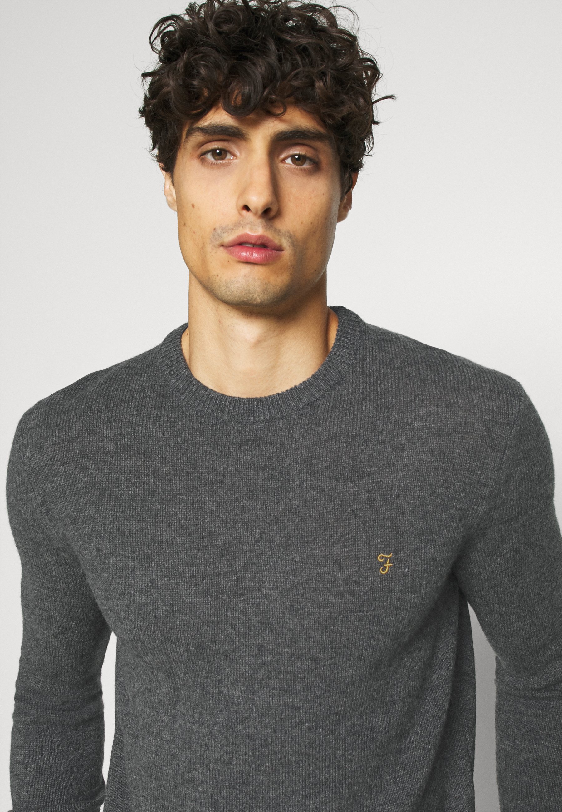 grey farah jumper