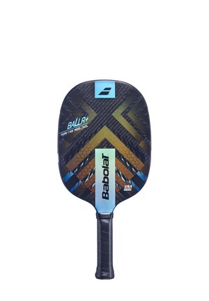 Babolat pickleball-ketsjere med en tekstureret sort overflade, blå og gyldne geometriske accenter samt et sort polstret håndtag.