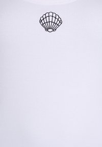 Thumbnail Image 6
