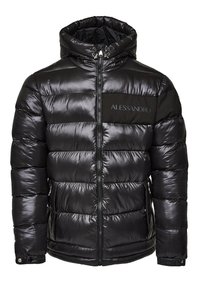 Sort dunjakke med en skinnende, quiltet overflade, lynlåslukning foran og hætte. Har et sort stofpanel med "ALESSANDRO" logo.