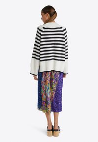 Rich & Royal IM MUSTER-MIX - Fustă în formă de A - original