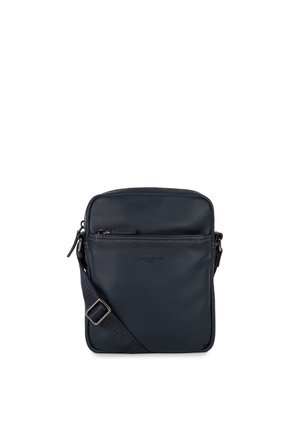 Borsa a tracolla in pelle blu navy con una tasca frontale con zip, tracolla regolabile e cuciture tonali sottili. Texture liscia con forma rettangolare.