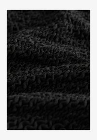 Geselecteerd, black crinkle