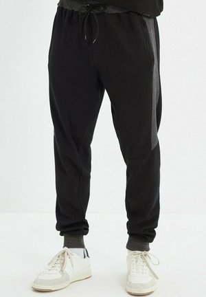 Trendyol Jogginghose - black