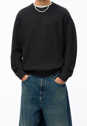 Pullover - black