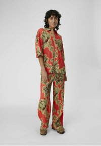Object PRINT - Blusa - georgia peach