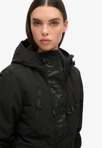 Superdry & Co ULTIMATE SD WINDCHEATER  - Overgangsjakke - jet black black