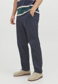 Jack & Jones - KANE DAVE AKM - Chino stiliaus kelnės - navy blazer Miniatiūros vaizdas 1