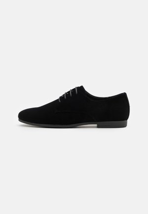 Smart lace-ups - black