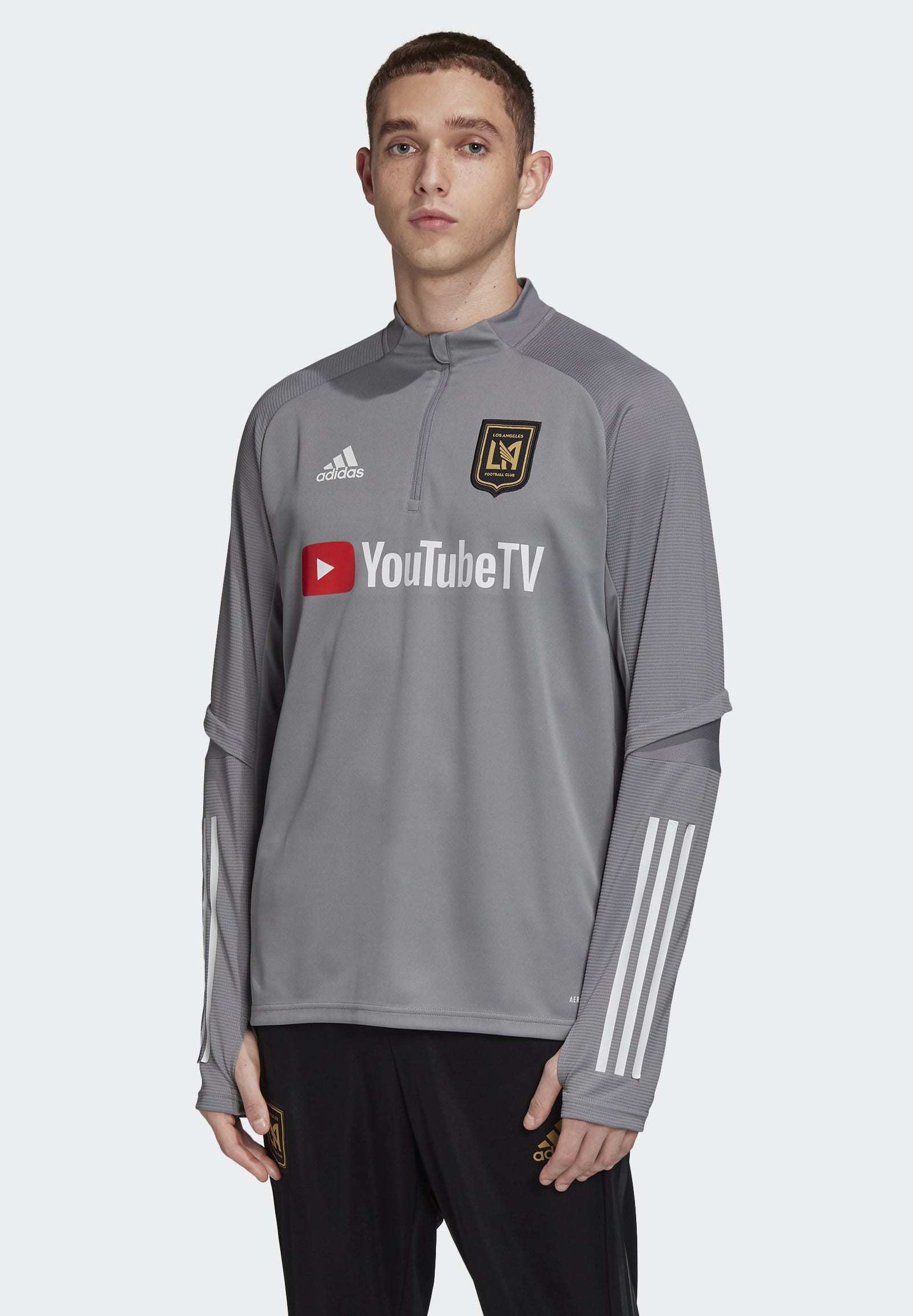 ensemble adidas bleu clair