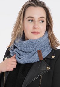 Knit Factory COCO - Colsjaal - indigo