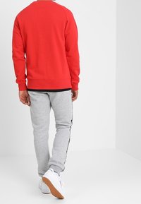 Umbro Projects Sweatshirt - red