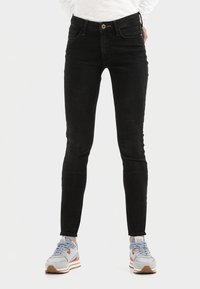 Unausgewählt, black