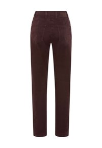 Pantaloni in cotone bordeaux con design a gamba dritta, dotati di due tasche posteriori e cintura con passanti. Texture liscia e stile minimalista.