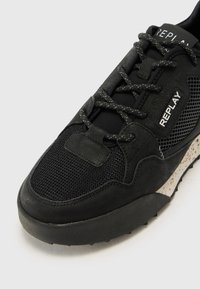 Replay FIELD MELT 25 - Trainers - black