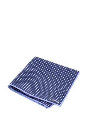 Pochette en coton bleu marine avec un motif carré blanc et une bordure bleue claire. Présente le logo "BOGGI" brodé en blanc dans un coin.
