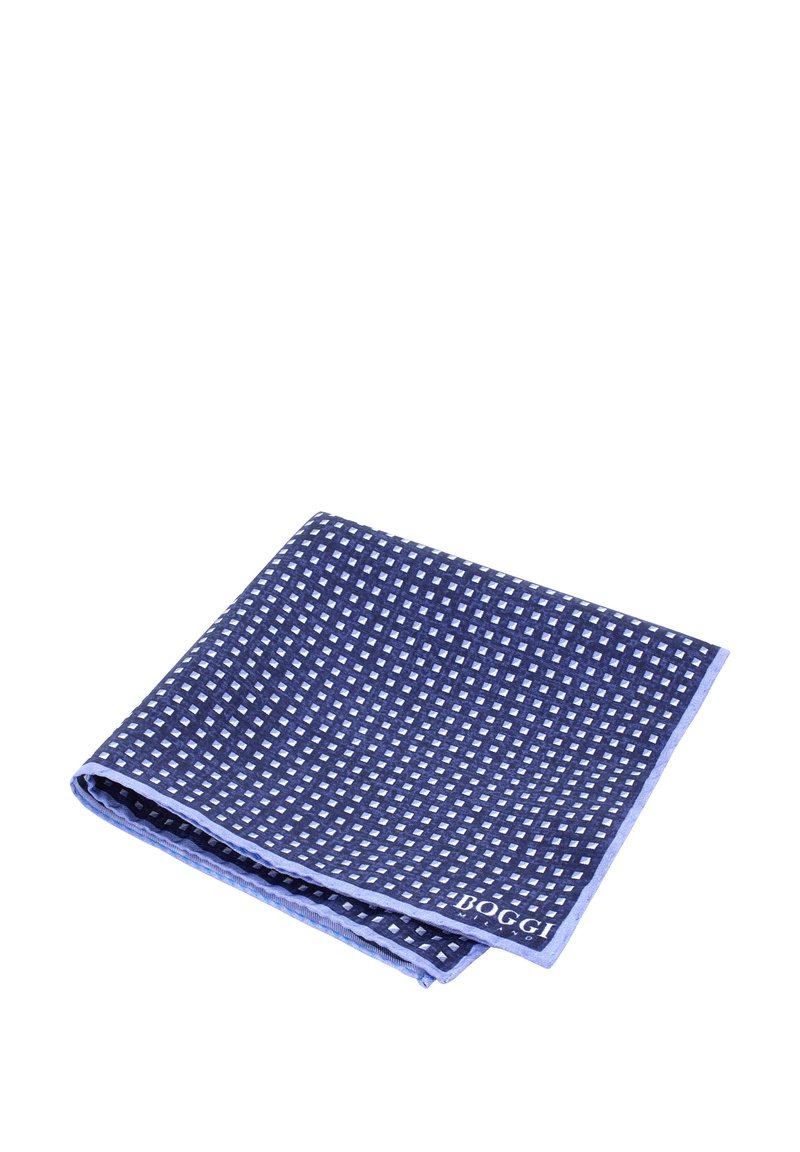 Lahtinen tummansininen puuvillainen taskuliina, jossa on valkoinen neliökuvio ja vaaleansininen reunus. Kulmassa on valkoisella ommeltu "BOGGI"-logo.