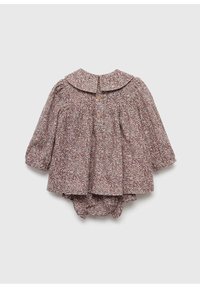 Beba majica dugih rukava u burgundi cvjetnom uzorku, pamučna tkanina, okrugli ovratnik, kopčanje na gumbi, nabrani struk i pričvršćen donji dio.