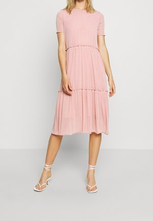 Gebreide jurk - light pink