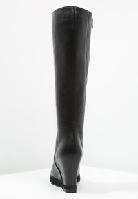 Högl Botas de cuña - black