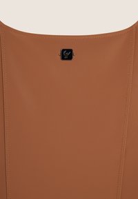 Freddy SHINY FAUX LEATHER SQUARE NECK - Body - lion