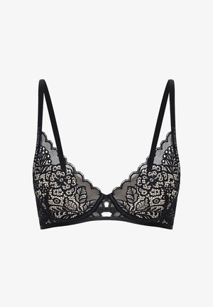 Czarny biustonosz koronkowy z kwiatowymi wzorami, głębokim dekoltem, regulowanymi ramiączkami, falbaniastymi brzegami oraz dekoracyjnym centralnym wycięciem.