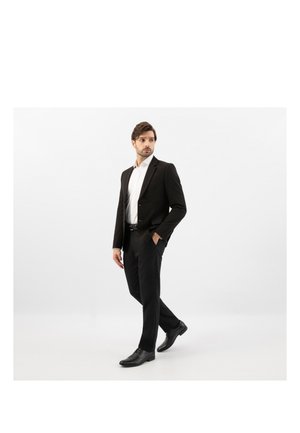 Wojas Eleganckie buty