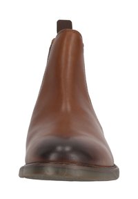 Ruske kožne Chelsea čizme s zaobljenim vrhom, elastičnim bočnim panelima i petnom trakicom. Niski, teksturirani gumeni đon.