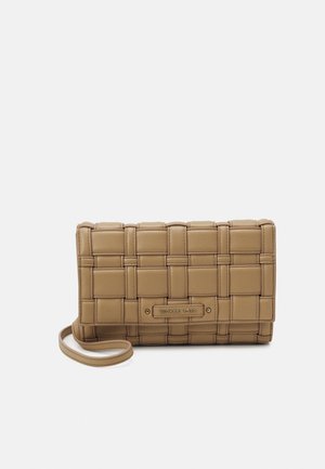 IVY XBODY - Umhängetasche - camel