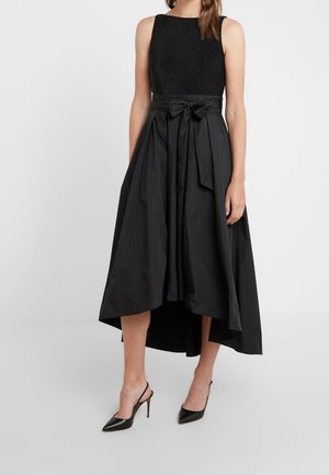 Festklänning - black