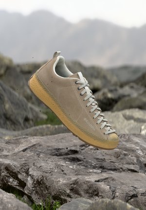 Scarpa MOJITO WRAP UNISEX - Chaussures de marche - light desert