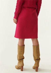 TATUUM A-linjainen hame - pink