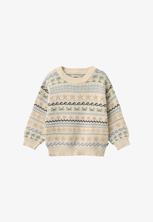 Pull en tricot beige avec des vagues bleues, des palmiers verts et des motifs de crabes en bandes horizontales, doté de manches longues et d'un col rond.