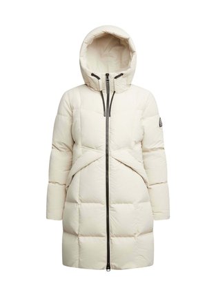 Kremowa puchowa kurtka z kapturem, z przednim zamkiem błyskawicznym, pikowaną teksturą i dopasowanym krojem w talii. Czarne akcenty ze stali nierdzewnej.