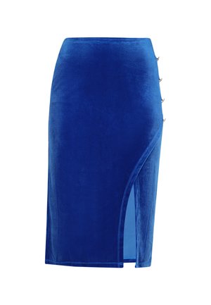 Plava baršunasta suknja olovka s visokim prorezom sa strane i srebrnim gumbima duž šava. Glatka tekstura i pripijen dizajn.