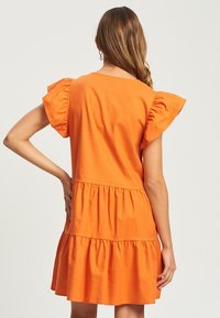 TUSSAH Vardagsklänning - orange