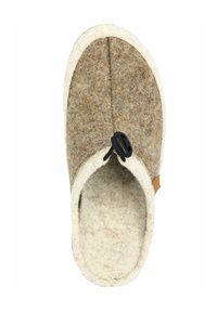Bruine vilten pantoffel met een crèmekleurige rubberen zool. Heeft een instapontwerp, een bovenste stiksel in het midden en een zwarte toggle-accent.