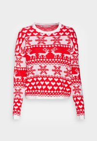 Czerwony sweter z dzianiny z białymi wzorami reniferów, serc i płatków śniegu, okrągłym dekoltem i długimi rękawami. Teksturowany, świąteczny wzór.