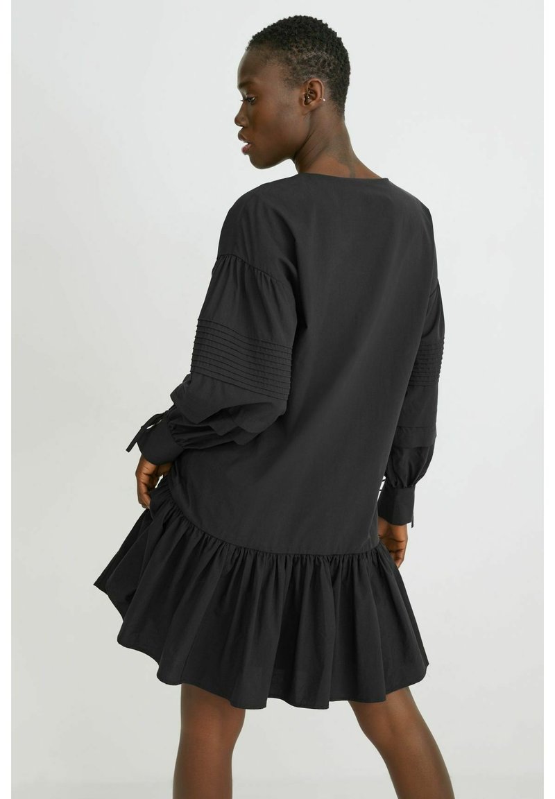Damen Freizeitkleider | C&A Premium Freizeitkleid black/schwarz - HW58902 Damen Freizeitkleider | C&A Premium Freizeitkleid black/schwarz - HW58902