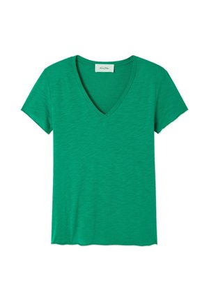 Grünes T-Shirt mit kurzen Ärmeln und V-Ausschnitt. Hergestellt aus weichem, strukturiertem Stoff, mit einem leicht lockeren Schnitt und geradem Saum.