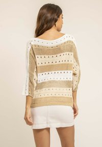 Dona x Lisa Pullover - beige