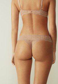 Intimissimi BRASIL  - String - natürlich  soft beige
