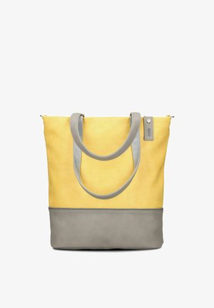 Borsa a tracolla gialla e grigia con doppi manici grigi e una piccola etichetta grigia sul lato superiore destro su sfondo bianco.