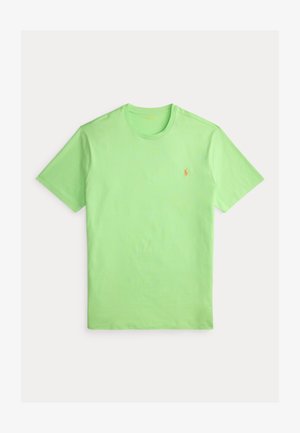 Lichtgroen katoenen T-shirt met een ronde hals en korte mouwen; voorzien van een klein oranje geborduurd logo op de linkerkant van de borst.
