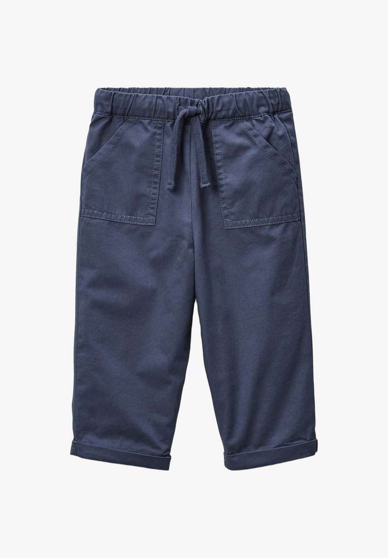 Shorts en coton bleu foncé avec une taille élastique, un cordon de serrage et deux poches avant. Présente un ourlet roulé aux jambes pour un ajustement décontracté.