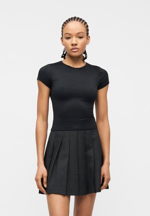 Tricou basic - black