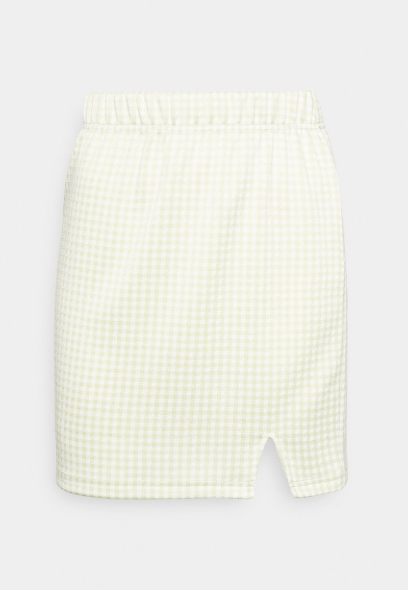 Saia em gingham verde claro com cintura elástica, apresentando uma bainha dividida e uma textura suave. O tecido estampado confere um aspecto xadrez.