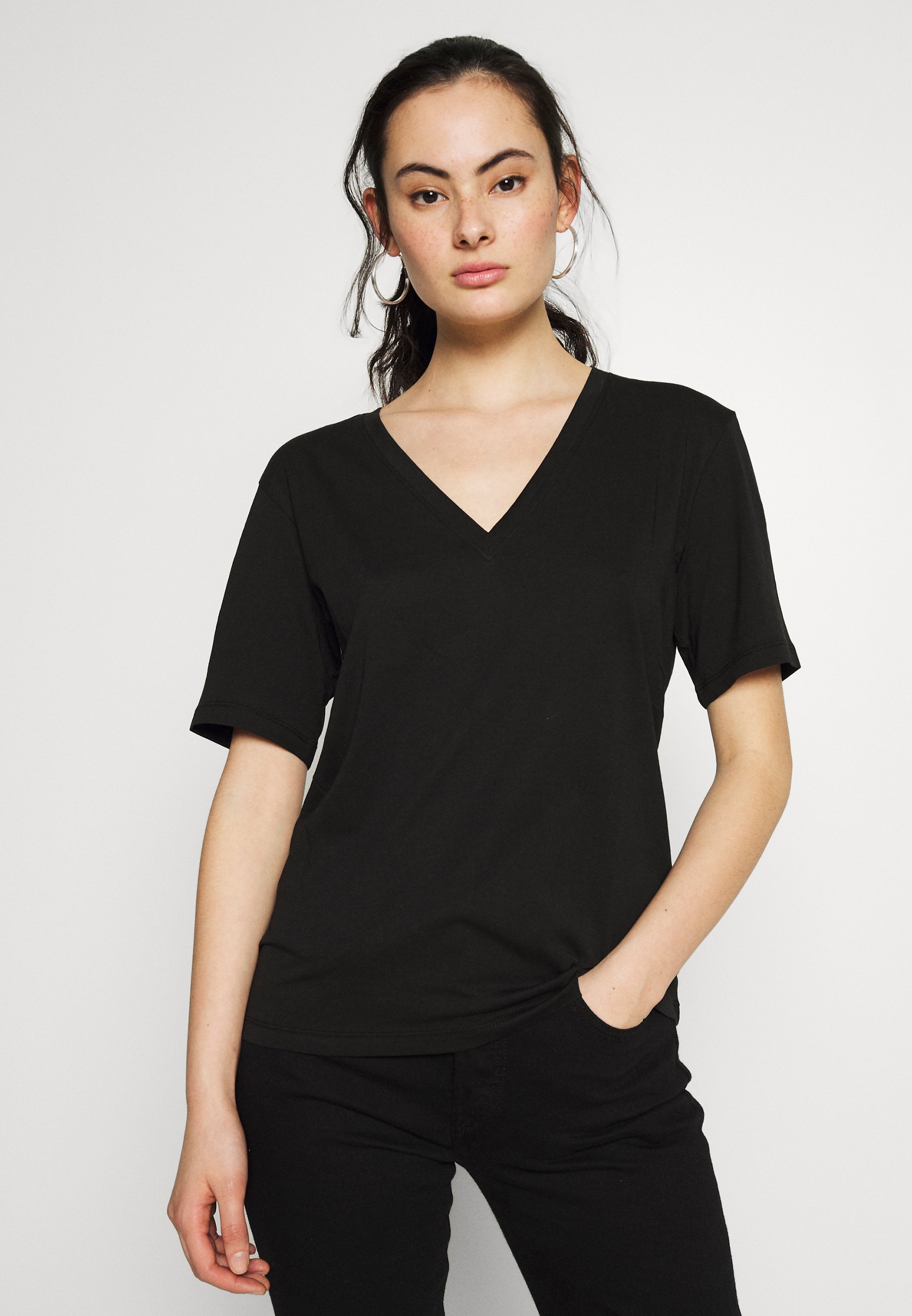 basic v neck womens tee