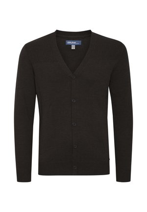 Cardigan marrone scuro realizzato in tessuto a maglia. Design con scollatura a V e dettagli a costine sulle spalle. Presenta sei bottoni neri e una vestibilità regolare.