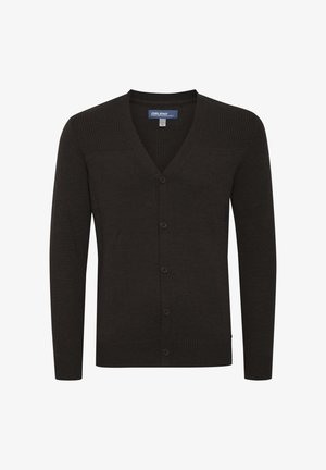 Cardigan marrone scuro realizzato in tessuto a maglia. Design con scollatura a V e dettagli a costine sulle spalle. Presenta sei bottoni neri e una vestibilità regolare.